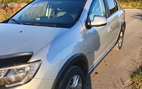 Renault Logan II, 2019 год, 1 190 000 рублей, 3 фотография