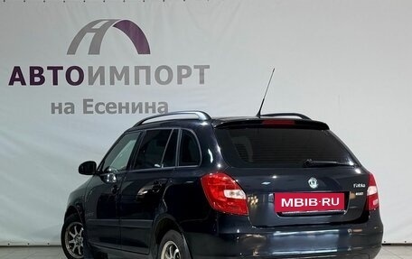 Skoda Fabia II, 2011 год, 430 000 рублей, 4 фотография