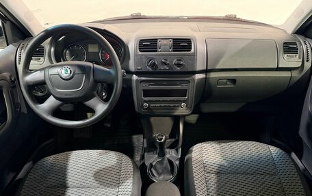 Skoda Fabia II, 2011 год, 430 000 рублей, 12 фотография