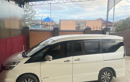 Nissan Serena IV, 2018 год, 1 750 000 рублей, 2 фотография