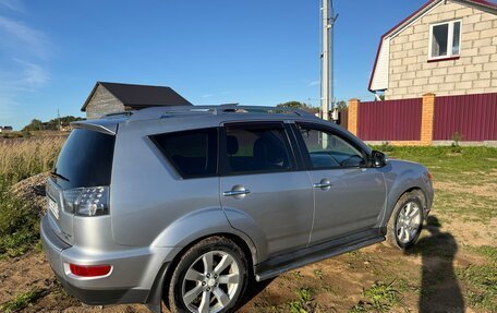 Mitsubishi Outlander III рестайлинг 3, 2010 год, 1 000 050 рублей, 4 фотография
