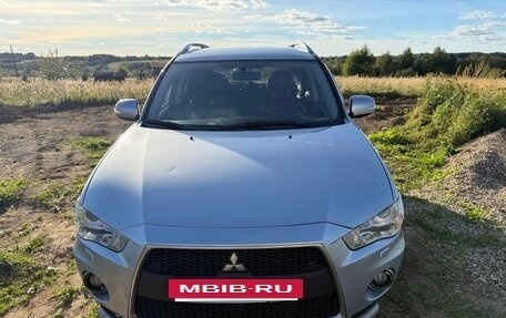 Mitsubishi Outlander III рестайлинг 3, 2010 год, 1 000 050 рублей, 6 фотография