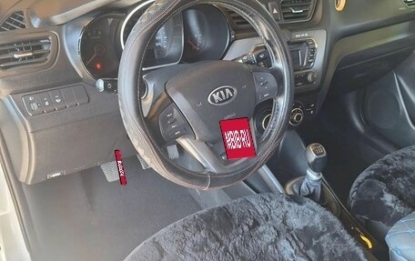 KIA Rio III рестайлинг, 2014 год, 920 000 рублей, 4 фотография