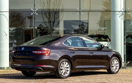 Skoda Superb III рестайлинг, 2018 год, 1 645 000 рублей, 6 фотография