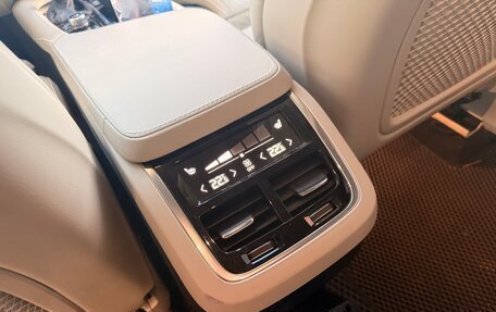 Volvo XC90 II рестайлинг, 2016 год, 3 995 000 рублей, 8 фотография