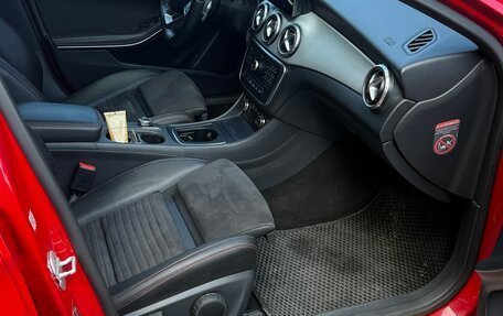 Mercedes-Benz GLA, 2017 год, 2 200 000 рублей, 11 фотография