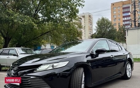 Toyota Camry, 2019 год, 2 900 000 рублей, 3 фотография