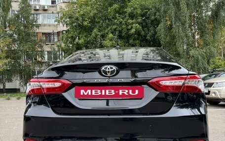Toyota Camry, 2019 год, 2 900 000 рублей, 5 фотография