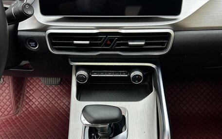 Geely Coolray I, 2022 год, 1 470 000 рублей, 9 фотография