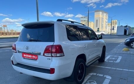 Toyota Land Cruiser 200, 2010 год, 2 850 000 рублей, 3 фотография