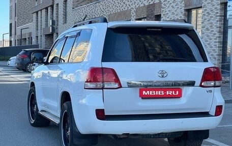 Toyota Land Cruiser 200, 2010 год, 2 850 000 рублей, 4 фотография
