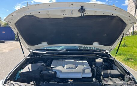 Toyota Land Cruiser 200, 2010 год, 2 850 000 рублей, 16 фотография