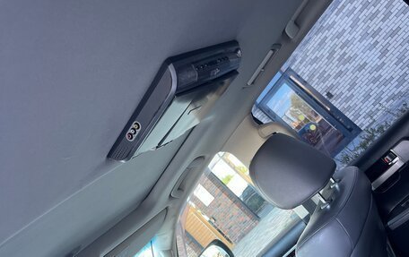 Toyota Land Cruiser 200, 2010 год, 2 850 000 рублей, 18 фотография
