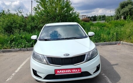 KIA Rio III рестайлинг, 2012 год, 595 000 рублей, 1 фотография