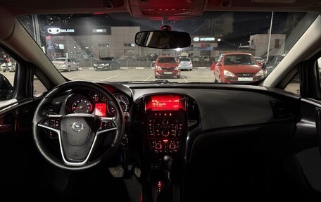 Opel Astra J, 2013 год, 710 000 рублей, 11 фотография