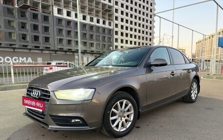 Audi A4, 2013 год, 1 350 000 рублей, 3 фотография