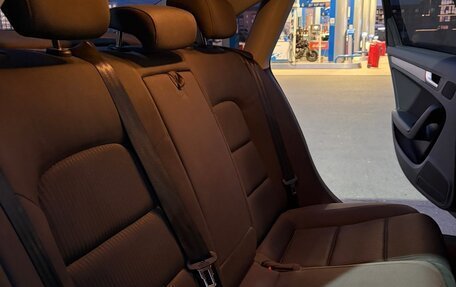 Audi A4, 2013 год, 1 350 000 рублей, 14 фотография