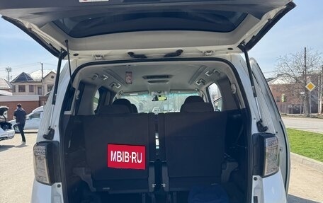 Toyota Vellfire I, 2009 год, 1 999 999 рублей, 12 фотография