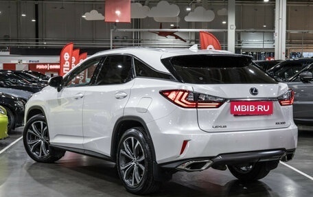 Lexus RX IV рестайлинг, 2019 год, 4 399 700 рублей, 10 фотография