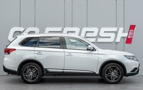 Mitsubishi Outlander III рестайлинг 3, 2019 год, 1 920 000 рублей, 5 фотография