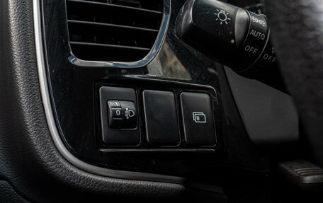 Mitsubishi Outlander III рестайлинг 3, 2019 год, 1 920 000 рублей, 17 фотография
