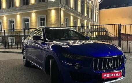 Maserati Levante I, 2017 год, 6 300 000 рублей, 2 фотография