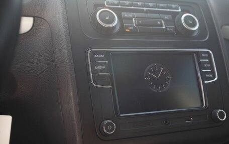 Volkswagen Touran III, 2010 год, 730 000 рублей, 15 фотография