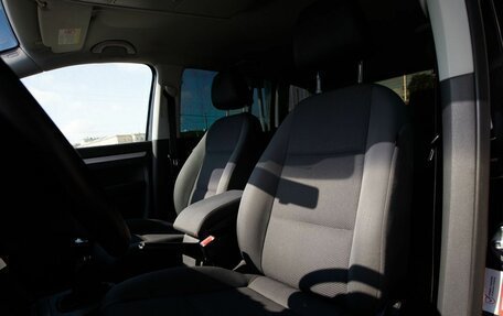 Volkswagen Touran III, 2010 год, 730 000 рублей, 12 фотография