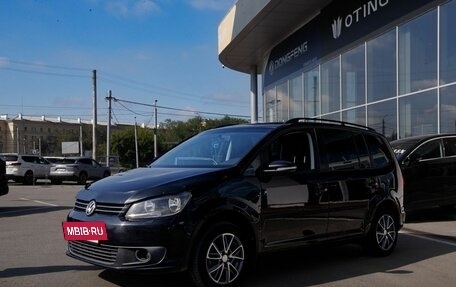 Volkswagen Touran III, 2010 год, 730 000 рублей, 2 фотография