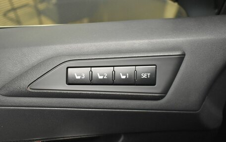Toyota Alphard III, 2019 год, 3 990 000 рублей, 15 фотография