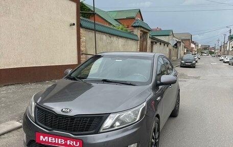 KIA Rio III рестайлинг, 2014 год, 850 000 рублей, 2 фотография