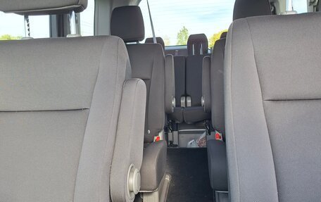 Honda Stepwgn IV, 2018 год, 1 800 000 рублей, 14 фотография