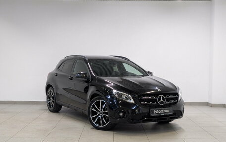 Mercedes-Benz GLA, 2019 год, 1 950 000 рублей, 3 фотография