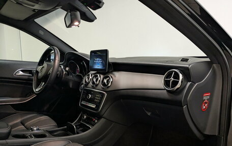 Mercedes-Benz GLA, 2019 год, 1 950 000 рублей, 12 фотография