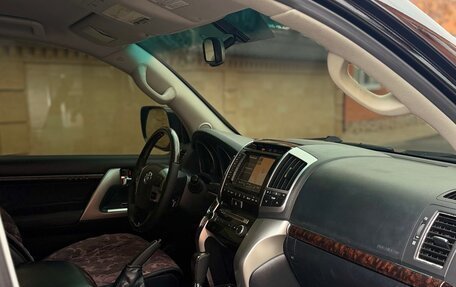 Toyota Land Cruiser 200, 2012 год, 3 100 000 рублей, 18 фотография