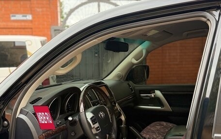 Toyota Land Cruiser 200, 2012 год, 3 100 000 рублей, 17 фотография