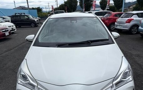 Toyota Vitz, 2020 год, 900 000 рублей, 4 фотография