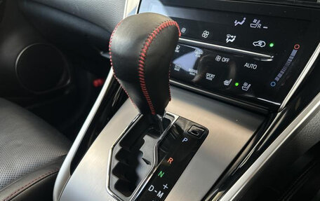 Toyota Harrier, 2019 год, 2 108 000 рублей, 22 фотография