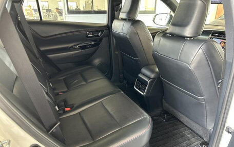 Toyota Harrier, 2019 год, 2 108 000 рублей, 31 фотография