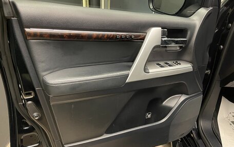 Toyota Land Cruiser 200, 2015 год, 4 200 000 рублей, 12 фотография