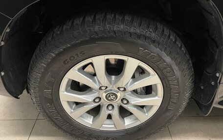 Toyota Land Cruiser 200, 2015 год, 4 200 000 рублей, 8 фотография