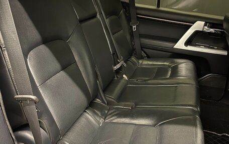 Toyota Land Cruiser 200, 2015 год, 4 200 000 рублей, 20 фотография