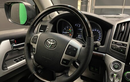 Toyota Land Cruiser 200, 2015 год, 4 200 000 рублей, 26 фотография