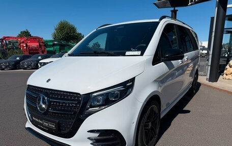 Mercedes-Benz V-Класс, 2025 год, 12 400 000 рублей, 3 фотография