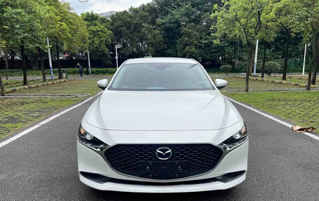 Mazda 3, 2023 год, 1 820 000 рублей, 2 фотография