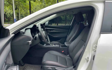 Mazda 3, 2023 год, 1 820 000 рублей, 8 фотография