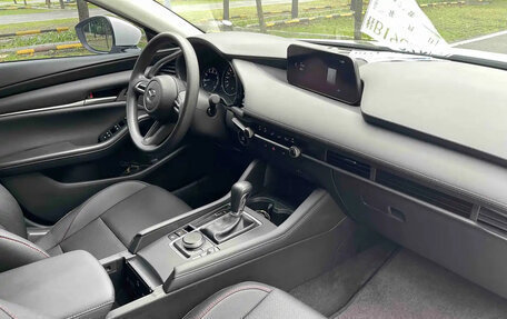 Mazda 3, 2023 год, 1 820 000 рублей, 12 фотография