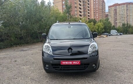 Renault Kangoo II рестайлинг, 2011 год, 400 000 рублей, 1 фотография