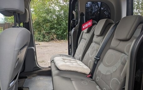 Renault Kangoo II рестайлинг, 2011 год, 400 000 рублей, 7 фотография
