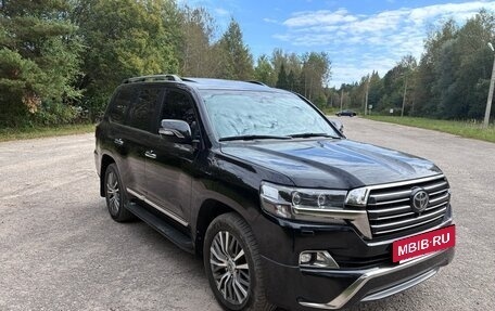 Toyota Land Cruiser 200, 2017 год, 5 500 000 рублей, 3 фотография